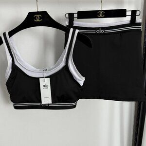 Alo Yoga Full Yoga Sports Set (Includes Sports Bra + Short Skirt) Sz M